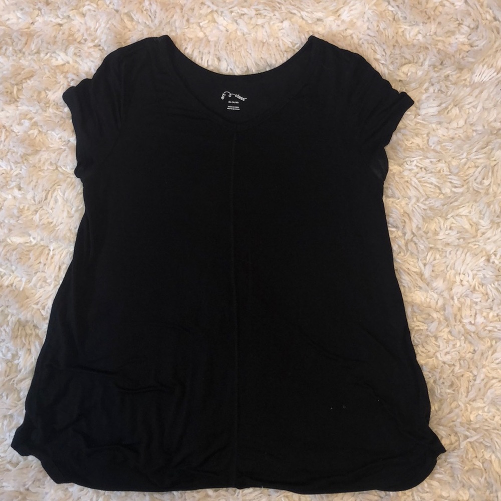 Plain Black tee